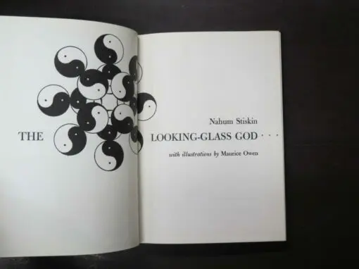Nahum Stiskin, The Looking-Glass God, Shinto, Yin-Yang, and a Cosmology for Today, with illustrations by Maurice Owen - Image 8