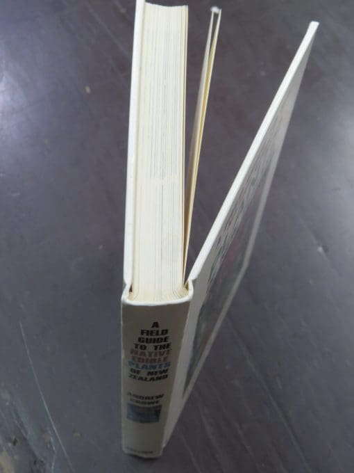 Andrew Crowe, A Field Guide To The Native Edible Plants of New Zealand, Including those plants eaten by the Maori, - Image 8