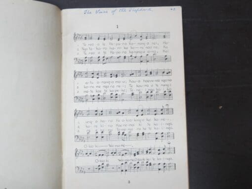 Himene Maori : Tawhito, Hou, Maori Hymns Old and New - Image 5
