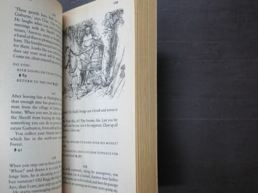 Paul Mason, Richard Carpenter's Robin of Sherwood, The Sword of The Templar, Paul Mason, Game Book 2, illustrated by Russ Nicholson - Image 4