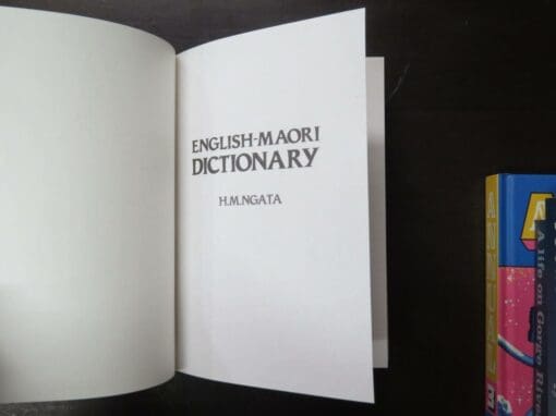 H. M. Ngata, English - Maori Dictionary - Image 9