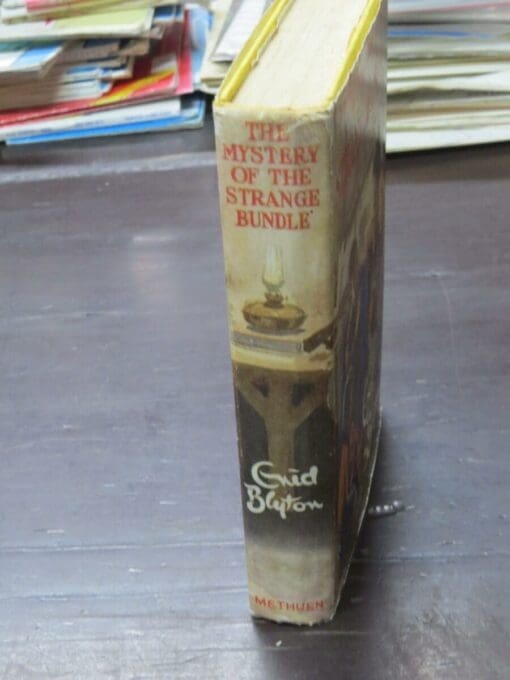 Enid Blyton, The Mystery Of The Strange Bundle, Being the Tenth Adventure of the Five Find-outers and Dog, Illustrated by Treyer Evans - Image 11